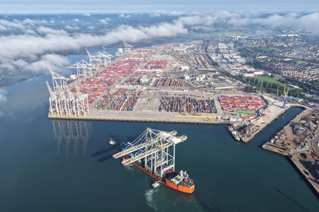 Europe’s largest quay cranes arrive at DP World Southampton